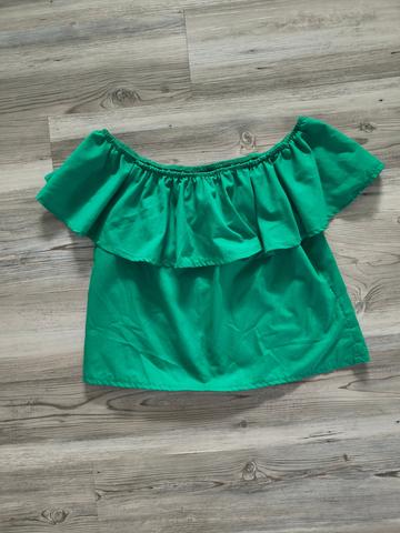 Ruffle shoulder top