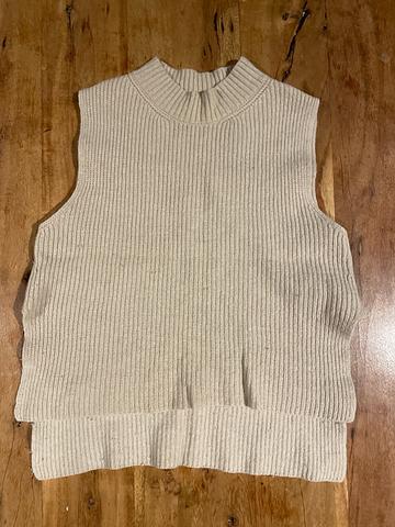 Main story wool vest