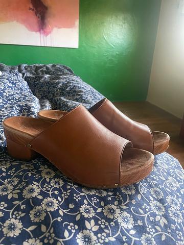 Maci clogs