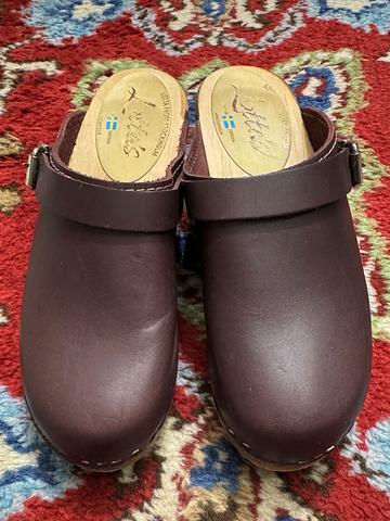 Burgundy Stockholm Clogs