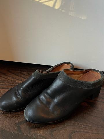 Collared mule