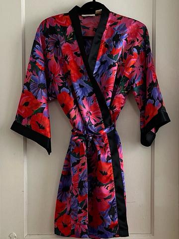 90s Gold Tag Floral Satin Robe