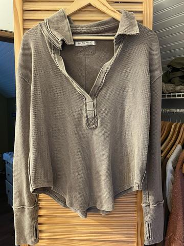 V neck pullover