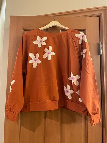 Floral sweatshirt