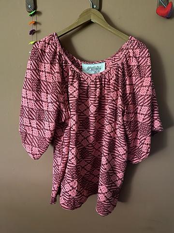Gigi top