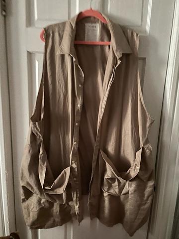 vest
