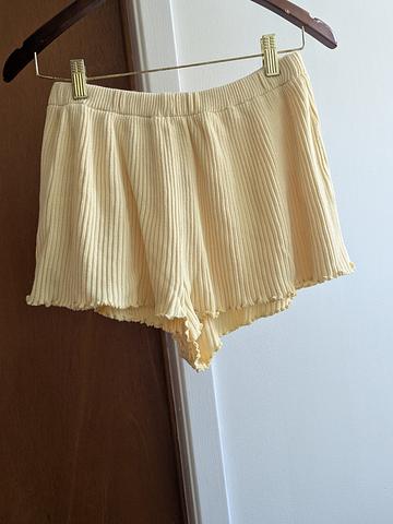 Daisy shorts