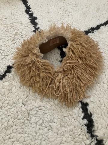 Sheepskin collar