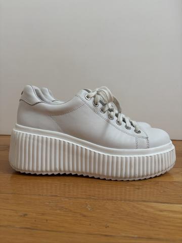 Wishbone Platform Lace Up Sneakers