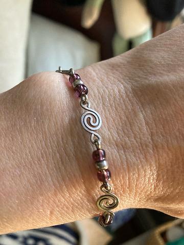 Delicate purple beaded bracelet