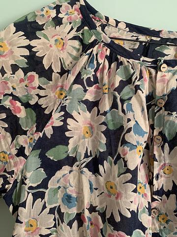 Gathered blouse