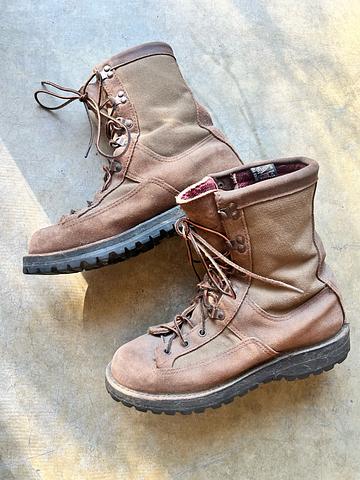 Gore-Tex Insulated Hiking Boots