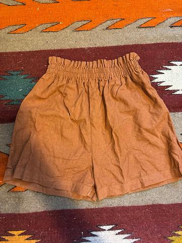 Linen shorts