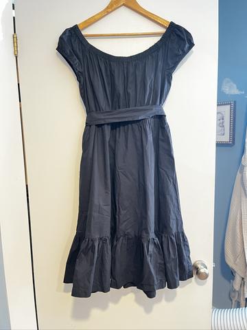 Black poplin dress