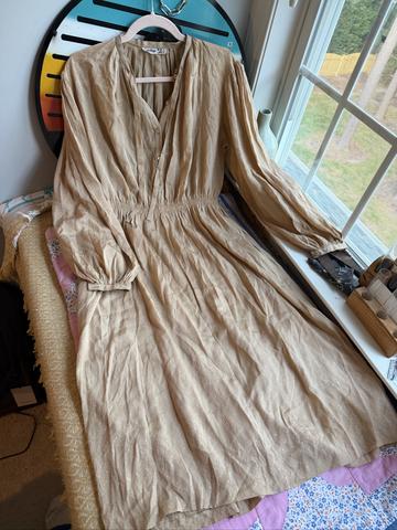 Andre Bercher 100% Silk Dress