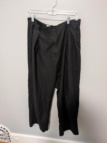 Black trousers / Chinos
