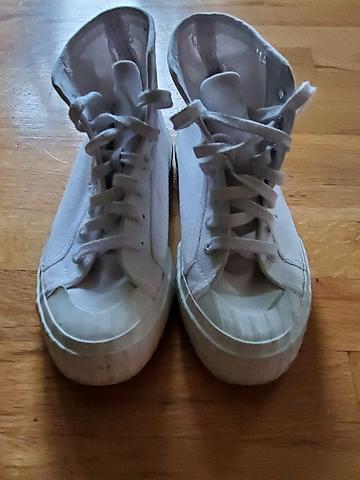 High tops
