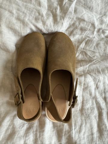 Clogs