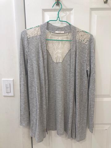 Lightweight cardigan with lace panel