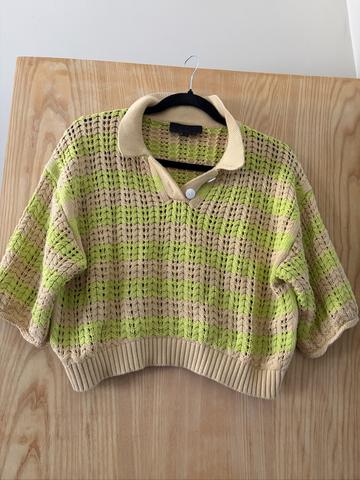 Woven cropped shirt