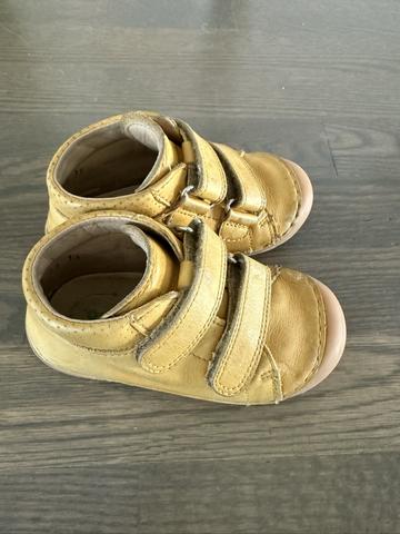 High top sneakers