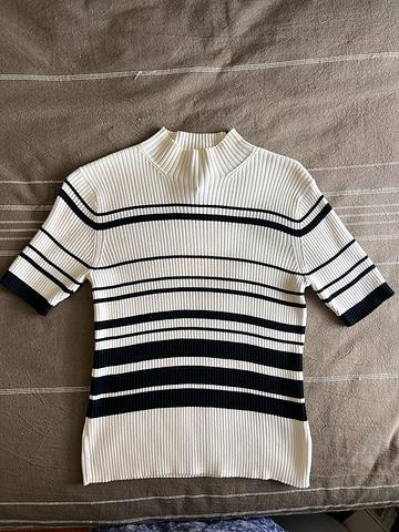 striped short sleeve mock neck top