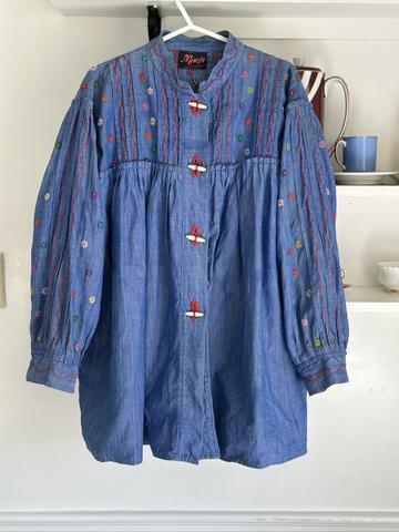 Maria of Acapulco Chambray Embroidered shirt