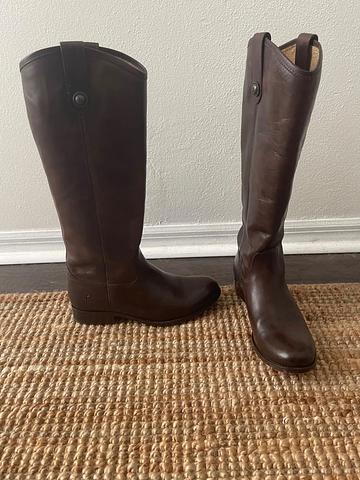 Melissa button boot