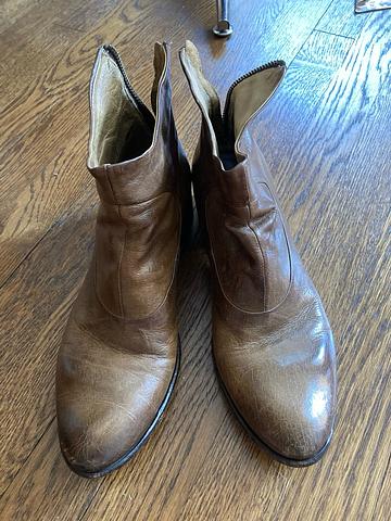 Back-zip ankle boots