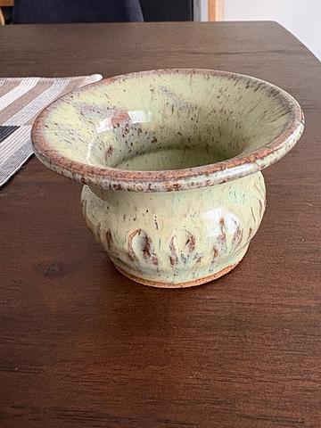 Flared pot