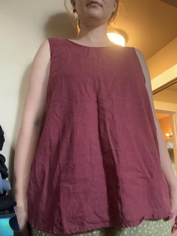 Deep burgundy tank