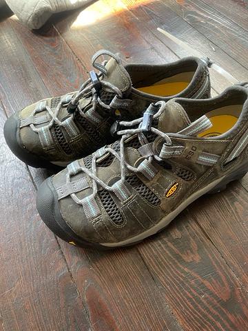 Steel-Toe Work Shoes