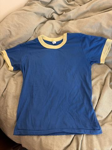 Contrast color t shirt