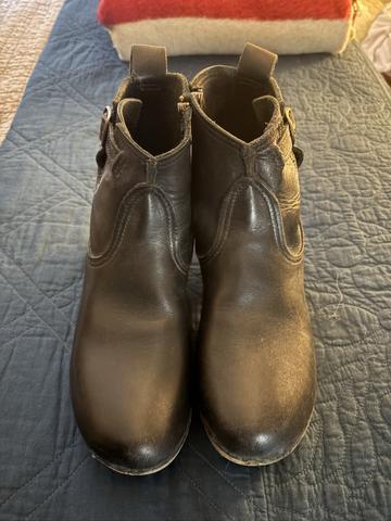 clog boots