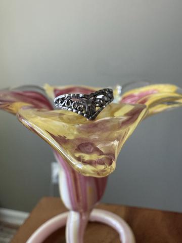 Small sterling silver filigree ring