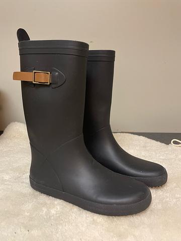 Rainboots