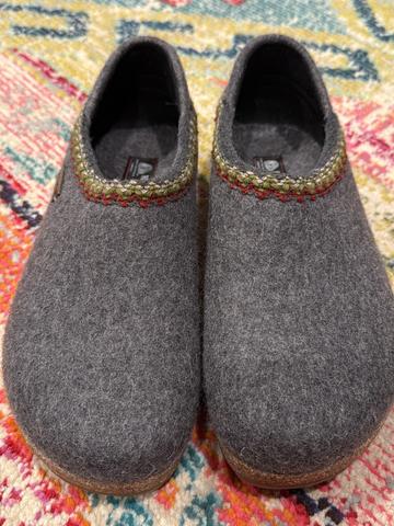 Grizzly with heel