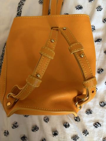 Object Small Cyl in Marigold