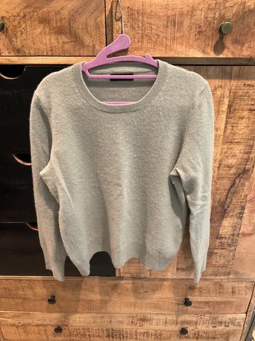 100% cashmere sweater