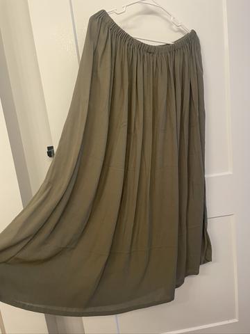 Lightweight Rayon Skirt