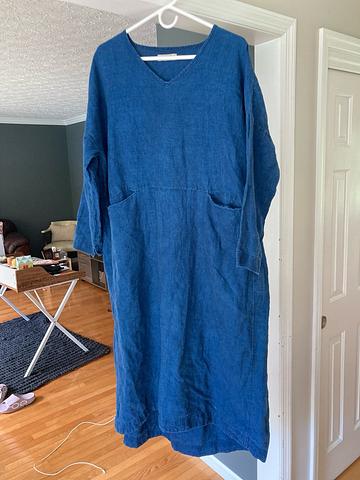 V-neck dress