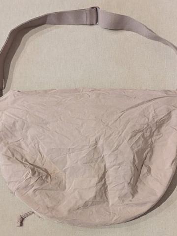 Uniqlo crossbody