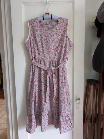 Let’s Backtrack 1940’s Summer Dress with Sweetheart Neckline