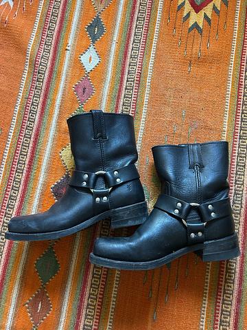 Harness Boot