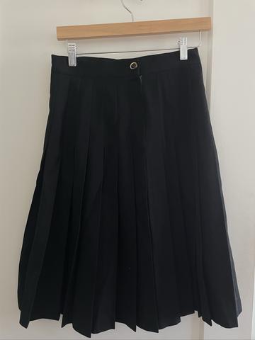 Pure pleated knee length skirt