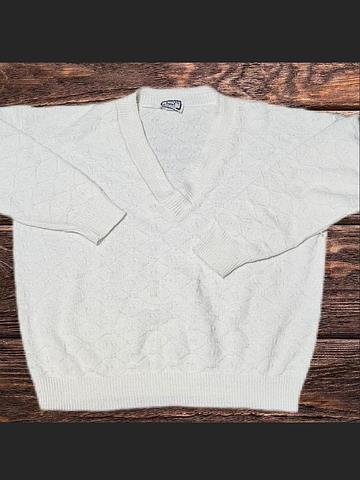 White knit sweater