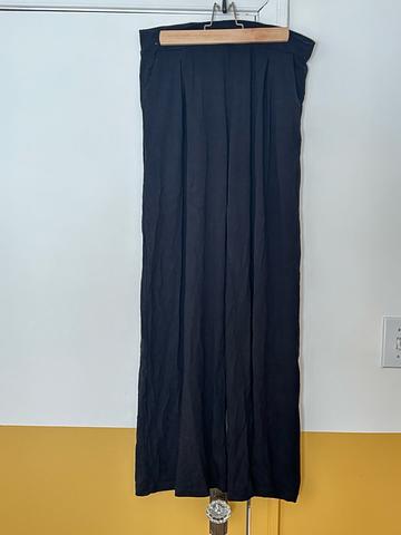 Wide leg pants
