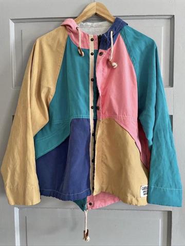 Color-block Light Hooded Jacket