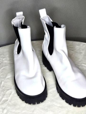 Kora Lug Chelsea boot