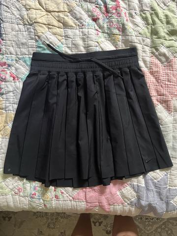 Pleated skirt